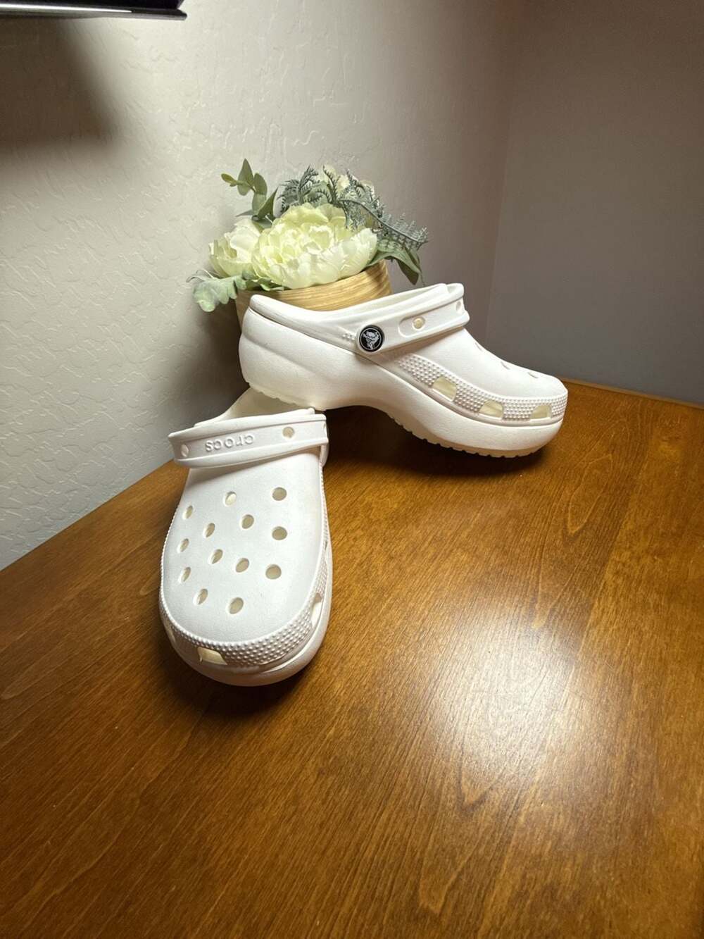 Crocs Classic Platform Clog Size W7 White